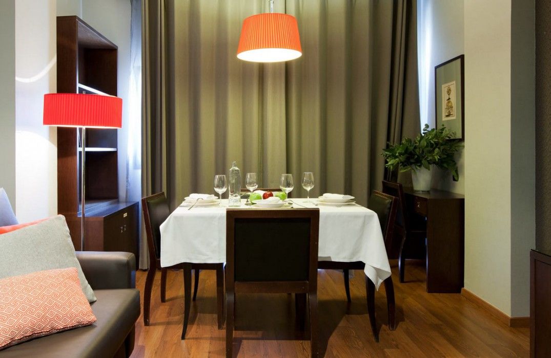 Suites Center Barcelona Eksteriør billede