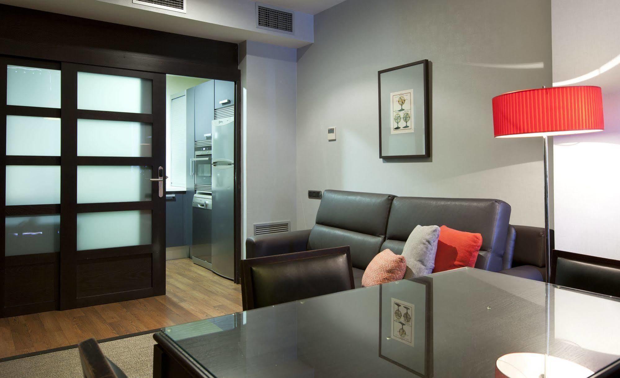 Suites Center Barcelona Eksteriør billede