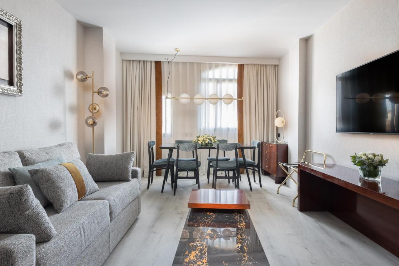 Suites Center Barcelona Eksteriør billede