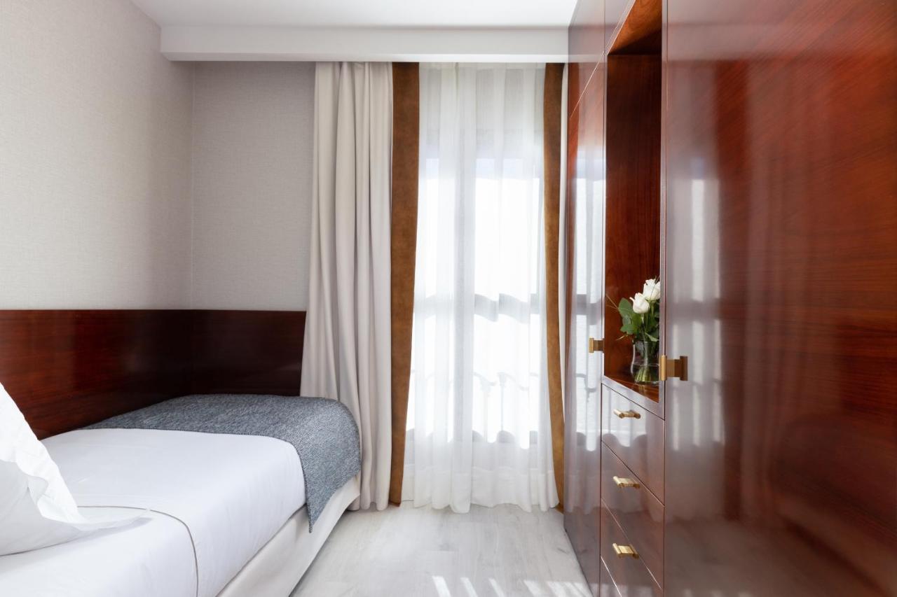 Suites Center Barcelona Eksteriør billede